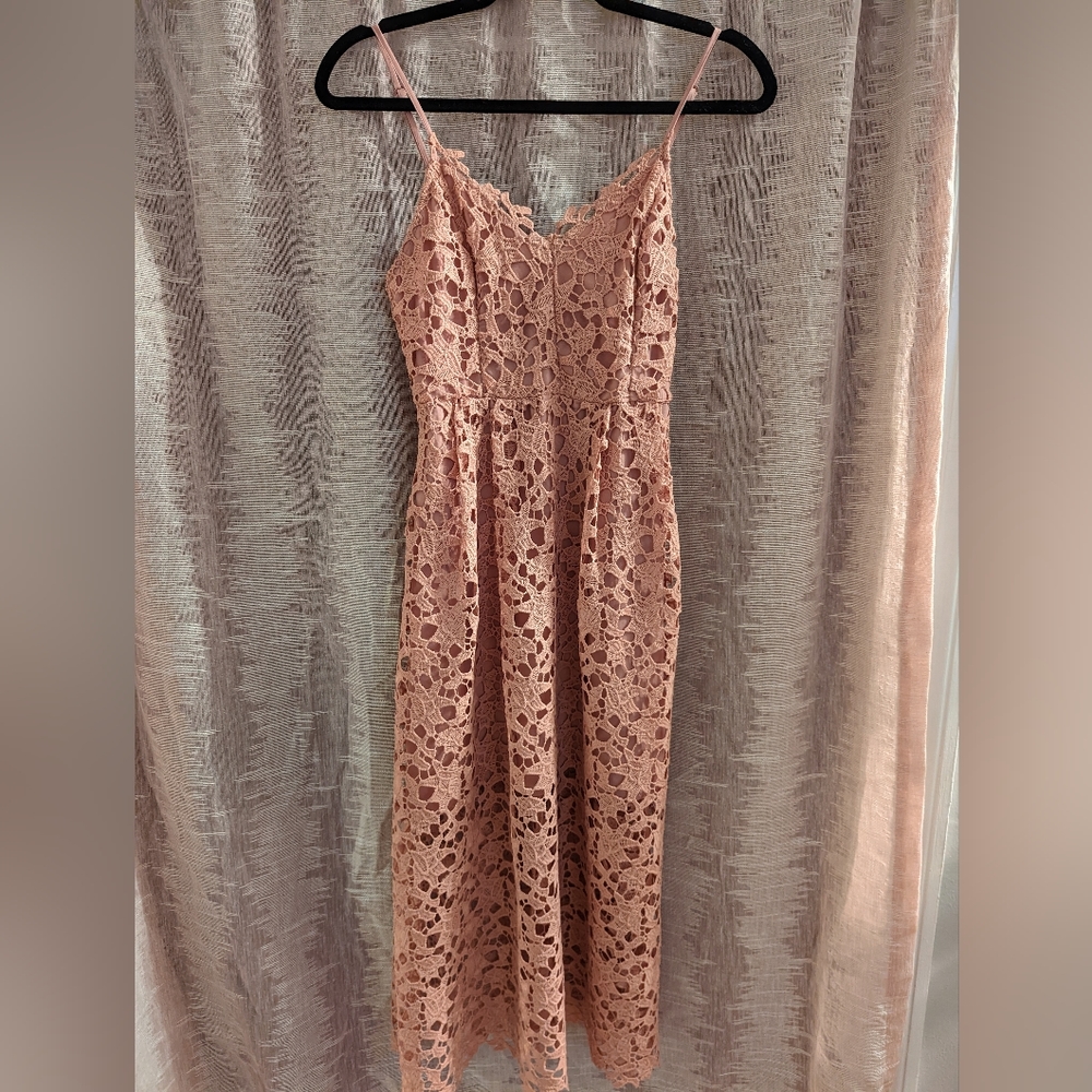 ASTR The Label pink blush floral lace midi dress